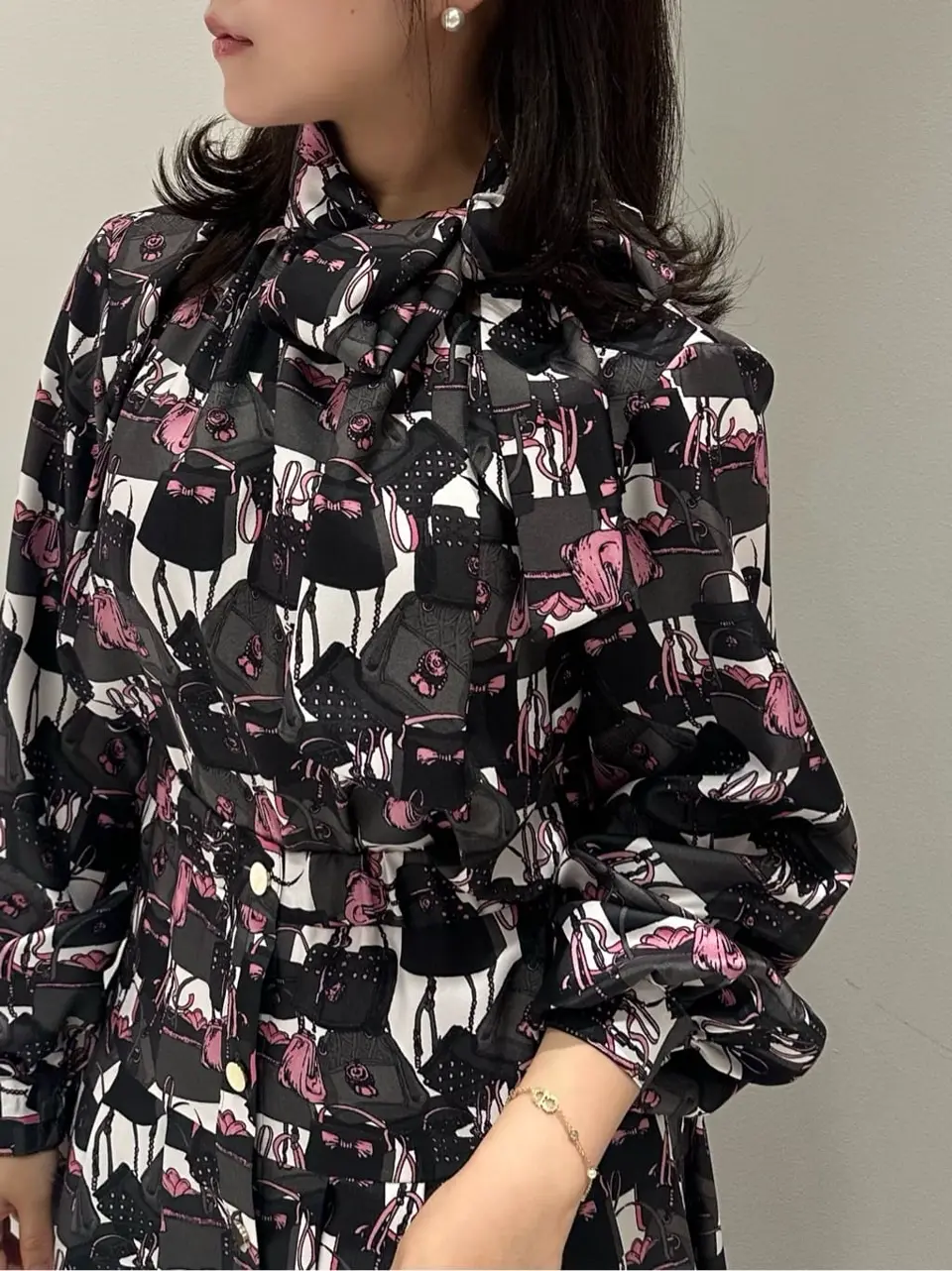 ORIGINATED IN GRACE CONTINENTAL Kanon コーディネート画像