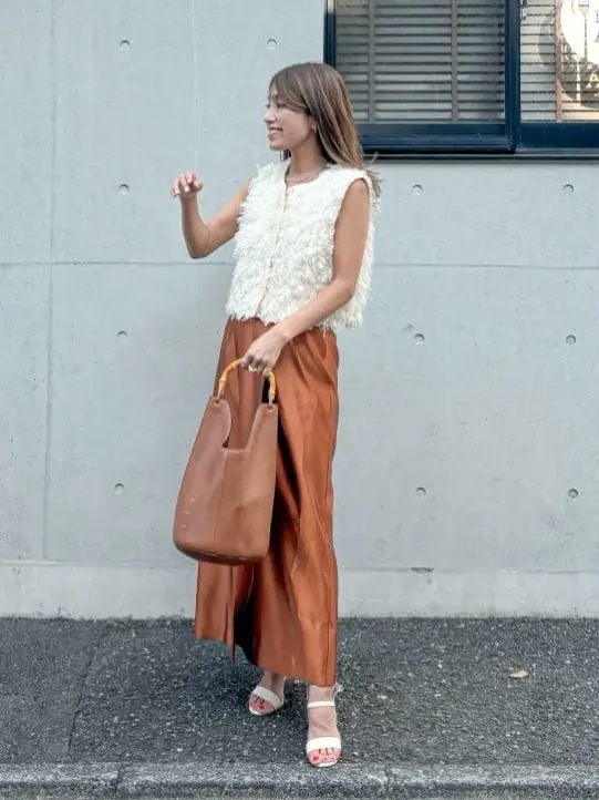 ORIGINATED IN GRACE CONTINENTAL yukimi yonee コーディネート画像