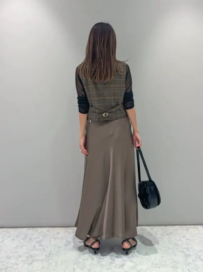 ORIGINATED IN GRACE CONTINENTAL yukimi yonee コーディネート画像