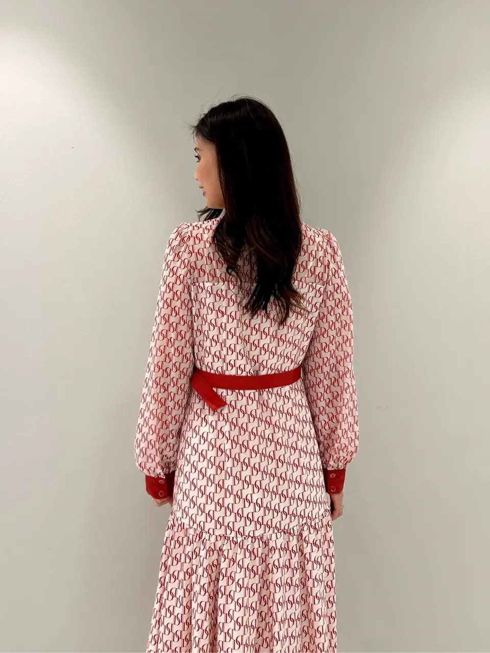 ORIGINATED IN GRACE CONTINENTAL 志田　悠 コーディネート画像