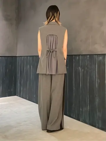 ORIGINATED IN GRACE CONTINENTAL 三浦　芙優 コーディネート画像