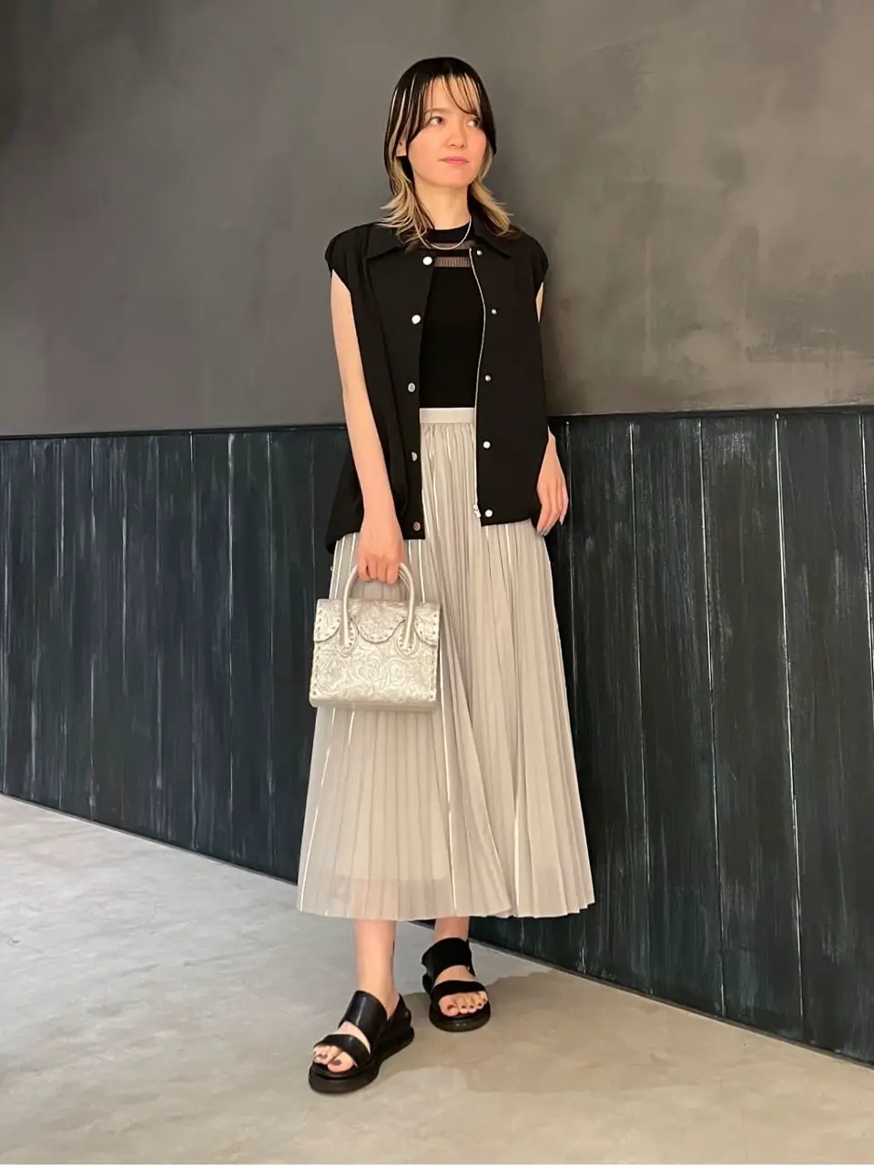 ORIGINATED IN GRACE CONTINENTAL 三浦　芙優 コーディネート画像