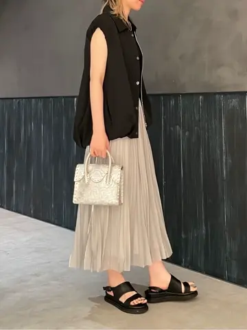 ORIGINATED IN GRACE CONTINENTAL 三浦　芙優 コーディネート画像