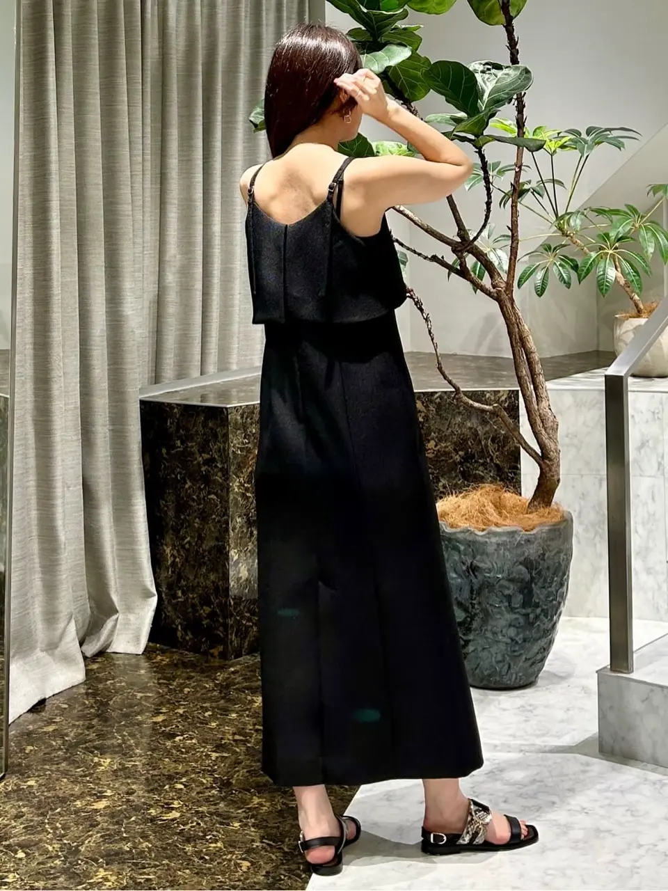 ORIGINATED IN GRACE CONTINENTAL 志田　悠 コーディネート画像