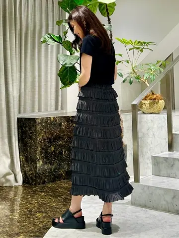 ORIGINATED IN GRACE CONTINENTAL 志田　悠 コーディネート画像