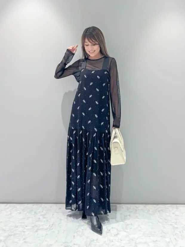 GRACECONTINENTAL ノースリーブ ワンピース 刺繍 花柄 スリット フラワー刺繍ノースリーブワンピース / GRACE CONTINENTAL