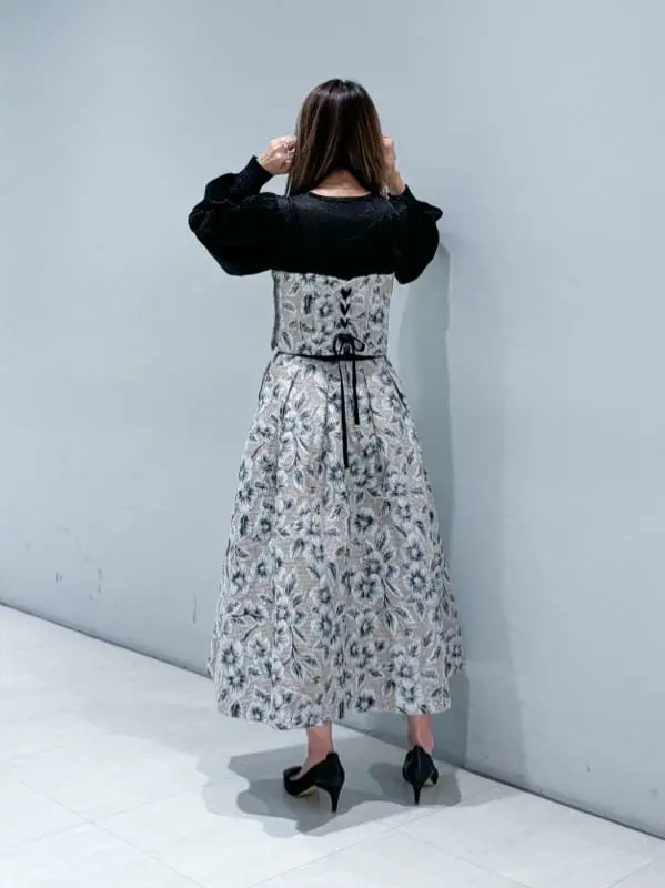 ORIGINATED IN GRACE CONTINENTAL yukimi yonee コーディネート画像