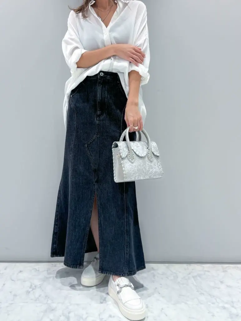 ORIGINATED IN GRACE CONTINENTAL yukimi yonee コーディネート画像