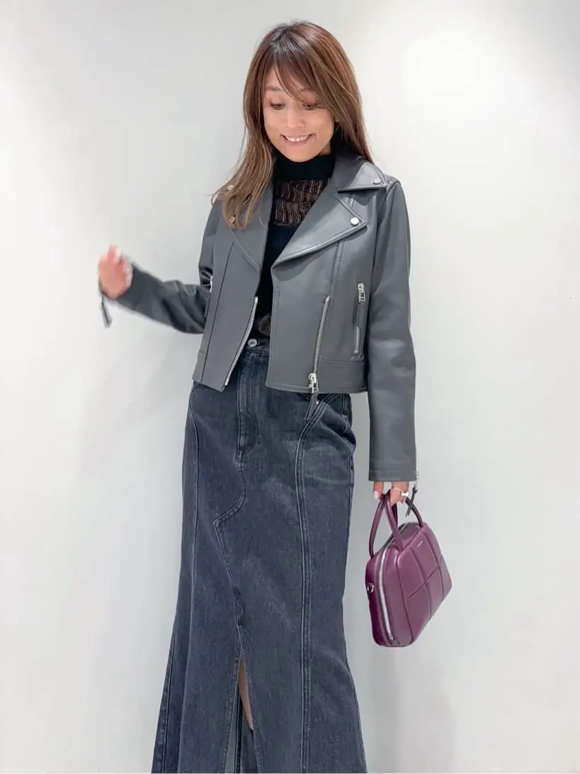 ORIGINATED IN GRACE CONTINENTAL yukimi yonee コーディネート画像