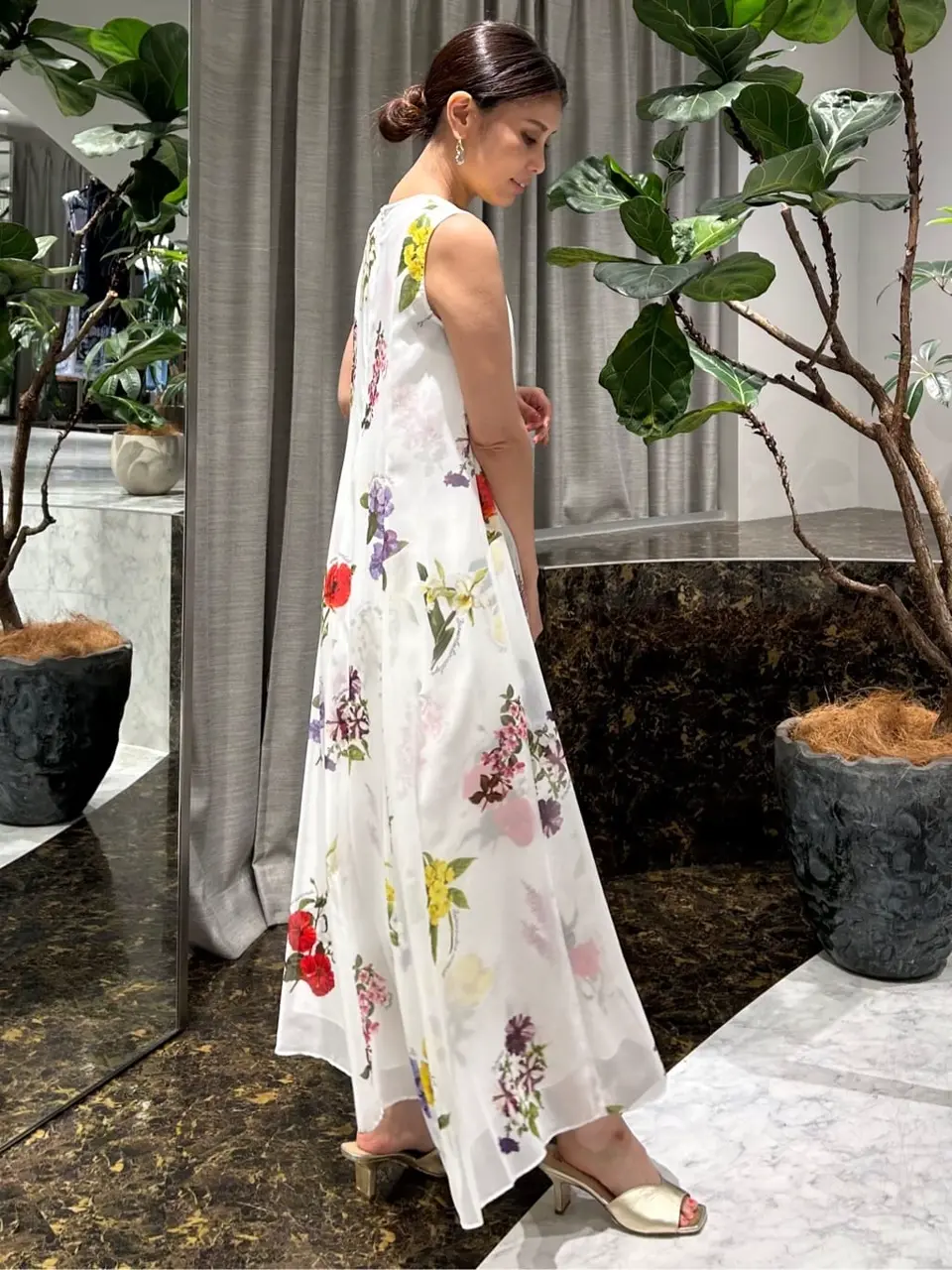 ORIGINATED IN GRACE CONTINENTAL 志田　悠 コーディネート画像