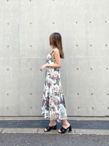 ORIGINATED IN GRACE CONTINENTAL yukimi yonee コーディネート画像