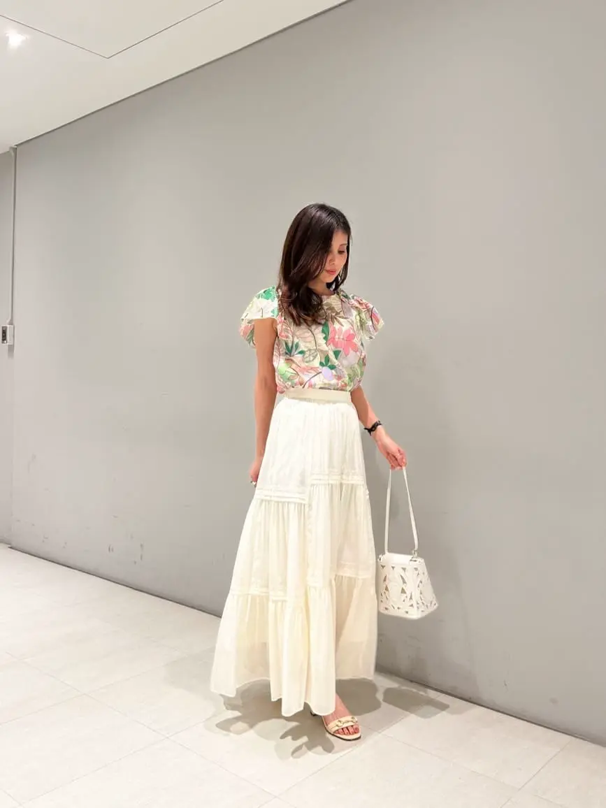 ORIGINATED IN GRACE CONTINENTAL 志田　悠 コーディネート画像