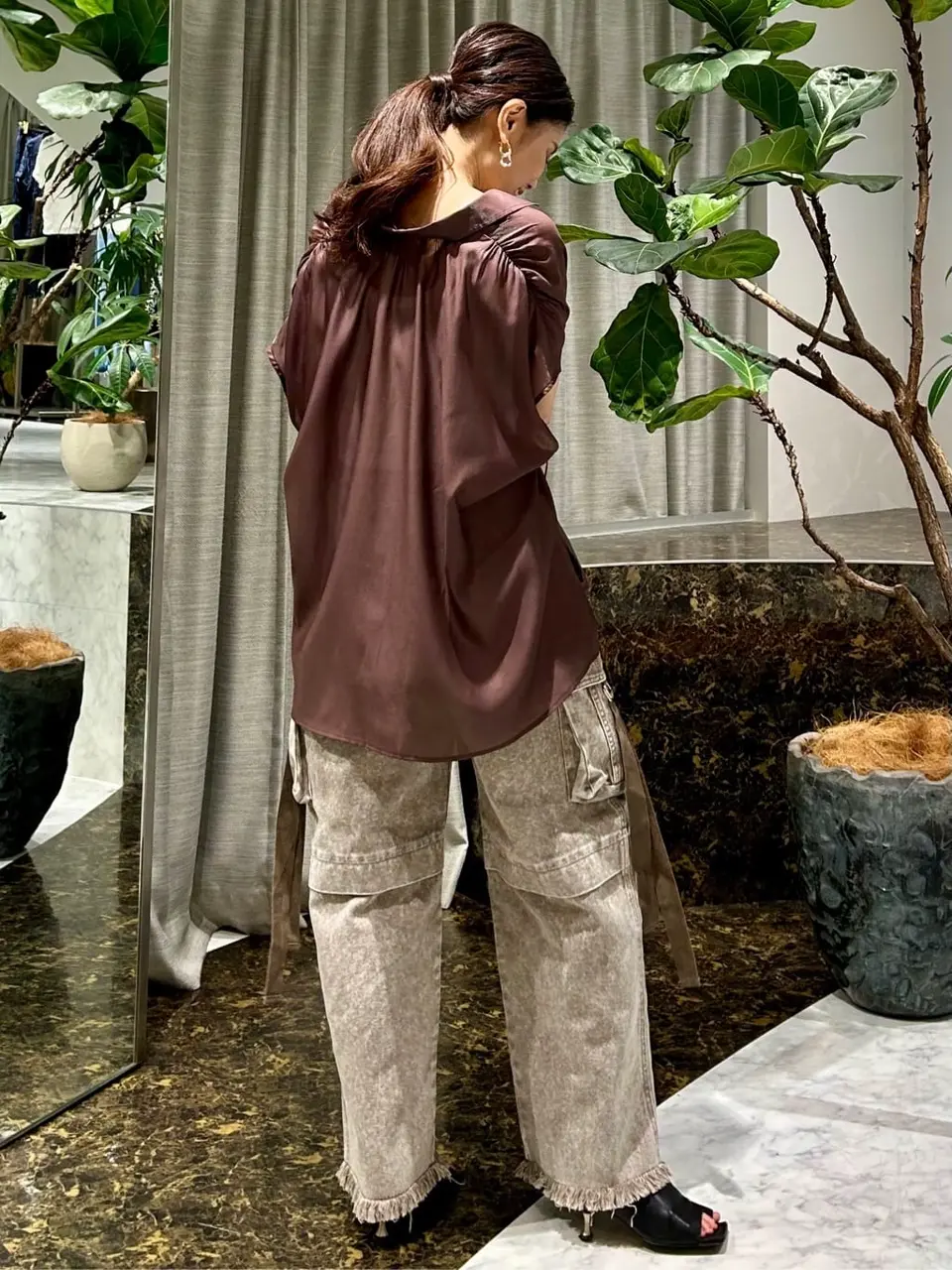 ORIGINATED IN GRACE CONTINENTAL 志田　悠 コーディネート画像