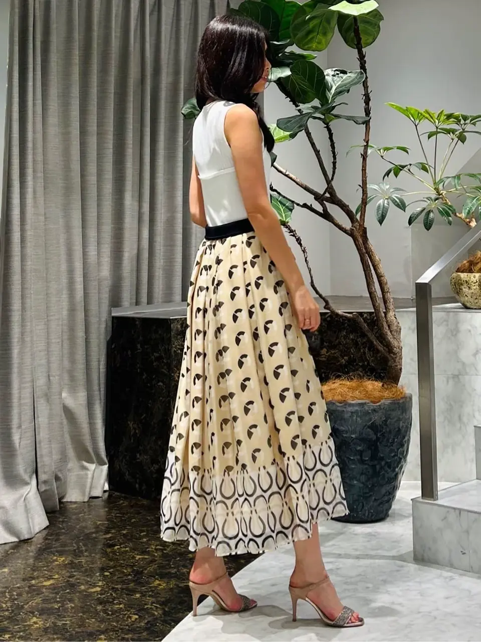 ORIGINATED IN GRACE CONTINENTAL 志田　悠 コーディネート画像