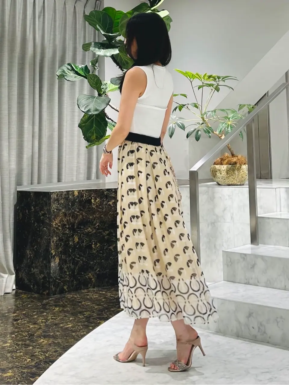 ORIGINATED IN GRACE CONTINENTAL 志田　悠 コーディネート画像