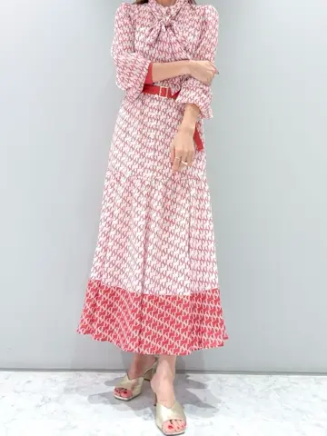 ORIGINATED IN GRACE CONTINENTAL yukimi yonee コーディネート画像