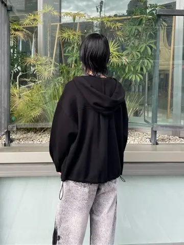 ORIGINATED IN GRACE CONTINENTAL 三浦　芙優 コーディネート画像