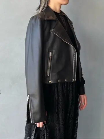 ORIGINATED IN GRACE CONTINENTAL 三浦　芙優 コーディネート画像