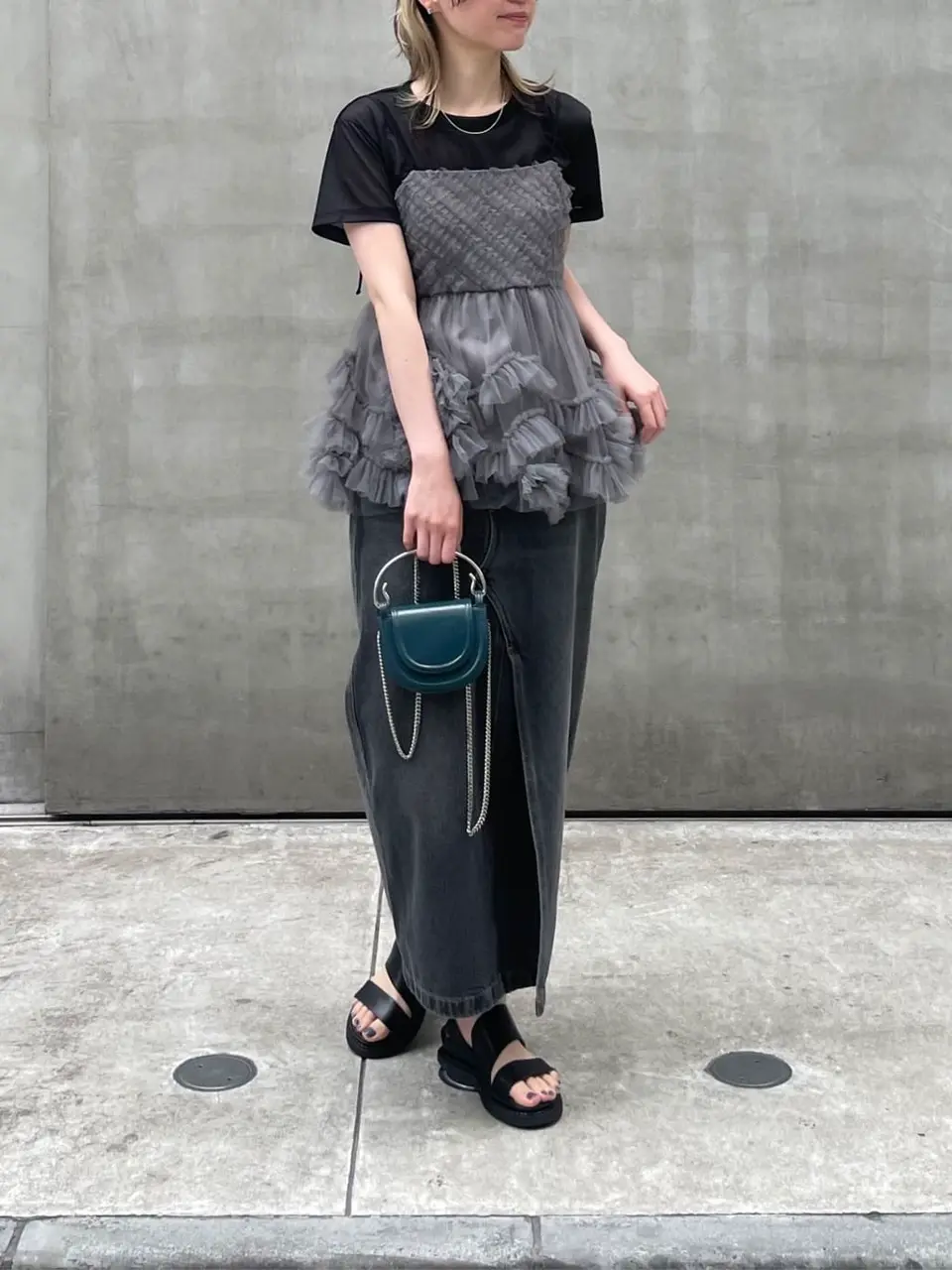 ORIGINATED IN GRACE CONTINENTAL 三浦　芙優 コーディネート画像