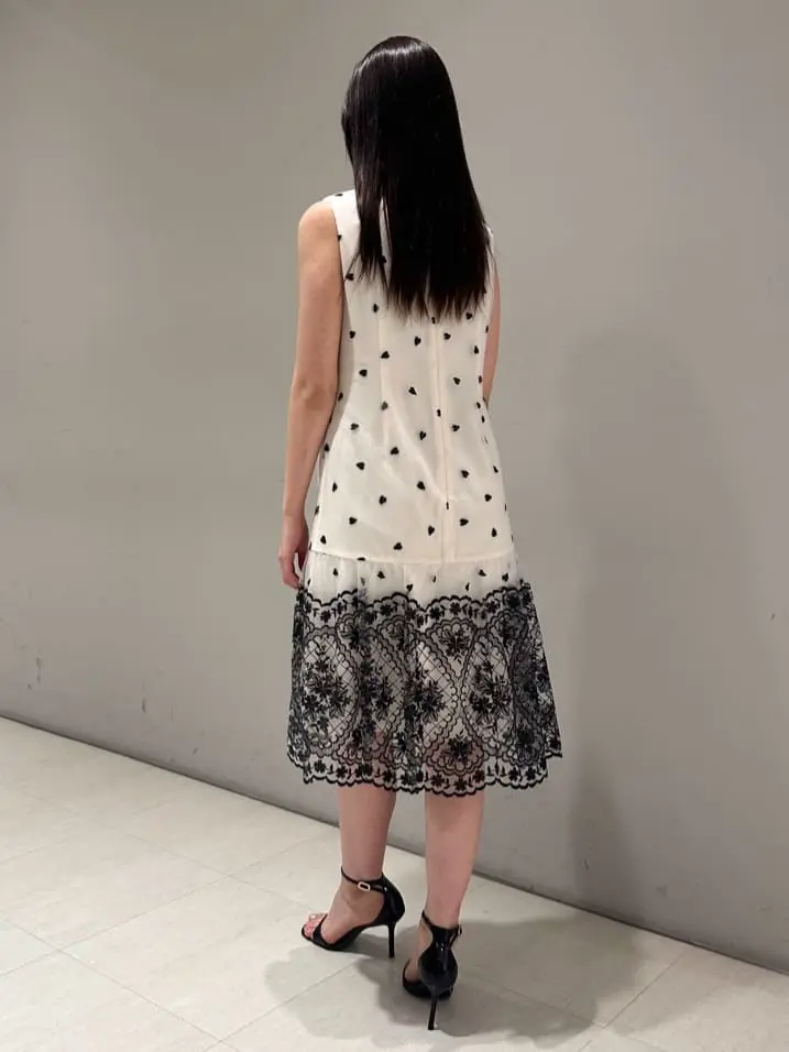 ORIGINATED IN GRACE CONTINENTAL 髙田　美衣 コーディネート画像