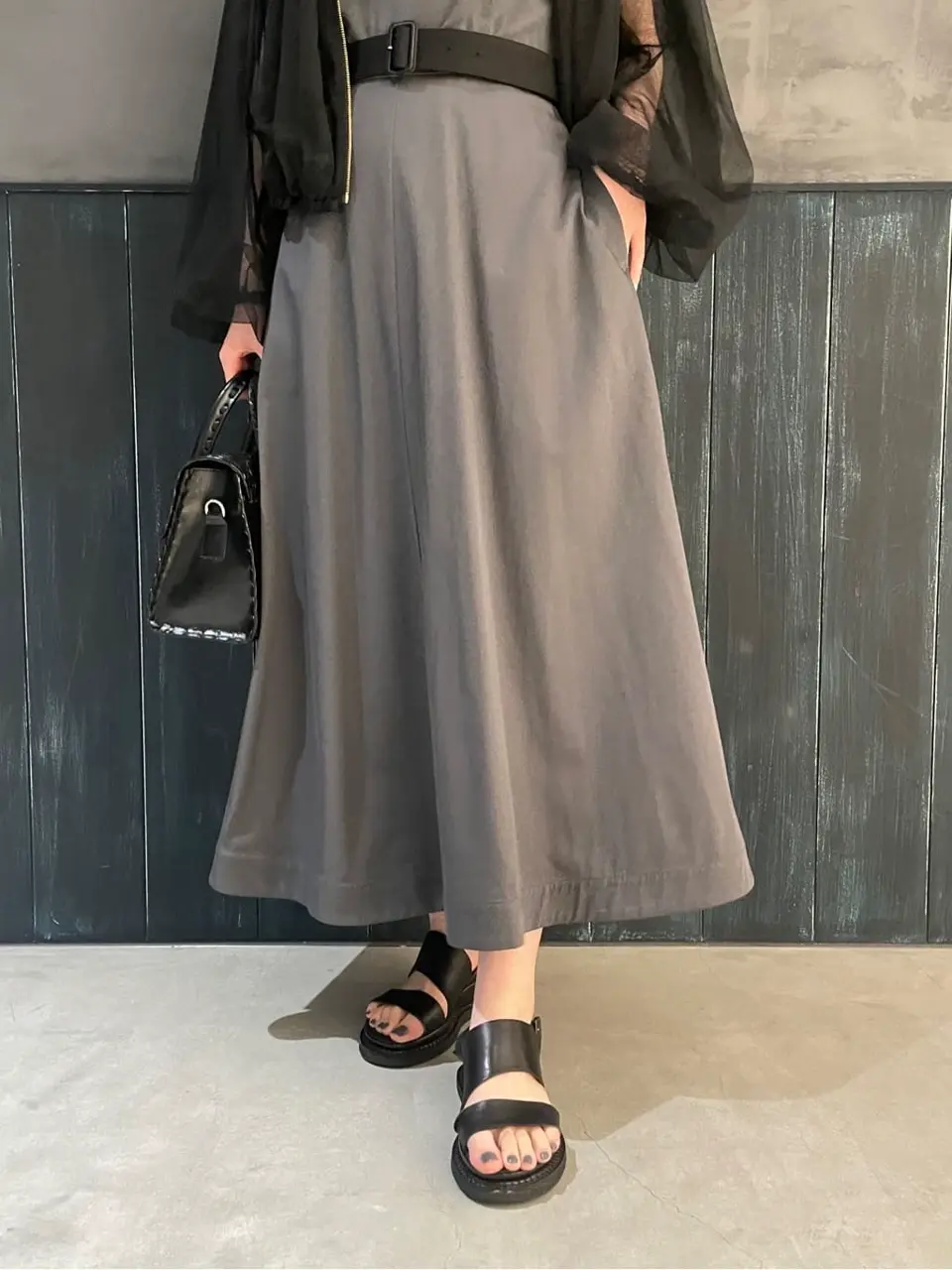 ORIGINATED IN GRACE CONTINENTAL 三浦　芙優 コーディネート画像