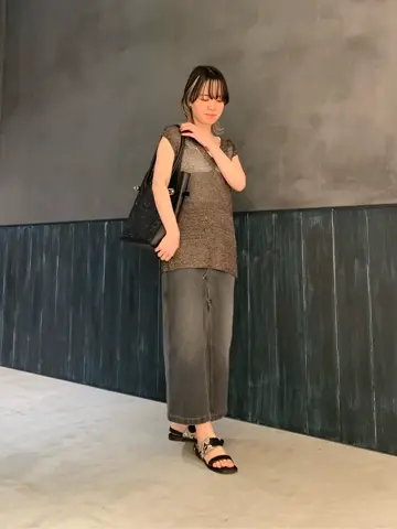 ORIGINATED IN GRACE CONTINENTAL 三浦　芙優 コーディネート画像