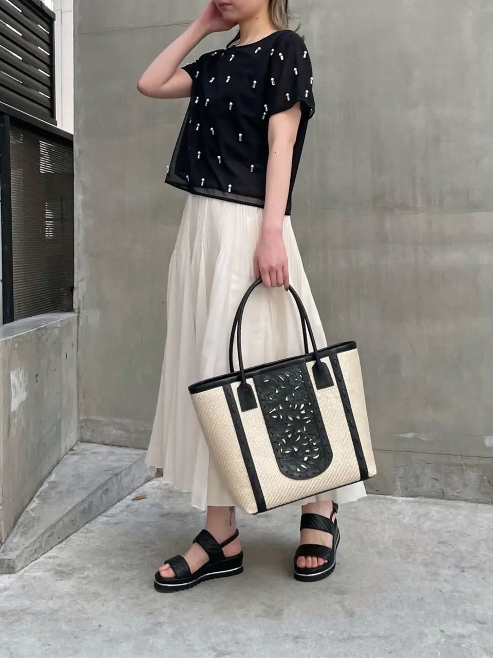 ORIGINATED IN GRACE CONTINENTAL 三浦　芙優 コーディネート画像