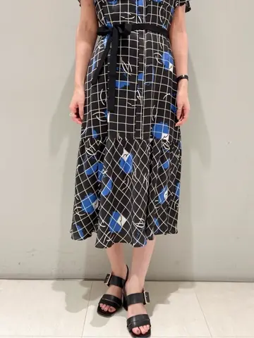 ORIGINATED IN GRACE CONTINENTAL 志田　悠 コーディネート画像