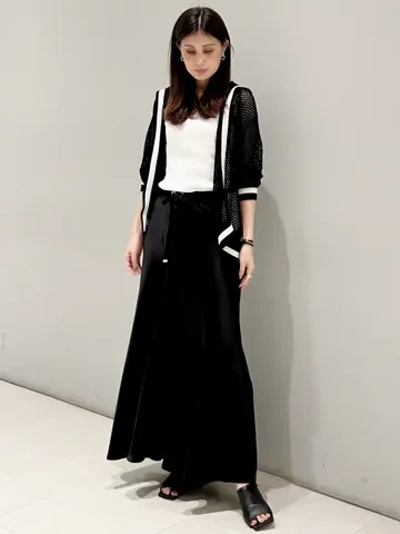 ORIGINATED IN GRACE CONTINENTAL 志田　悠 コーディネート画像