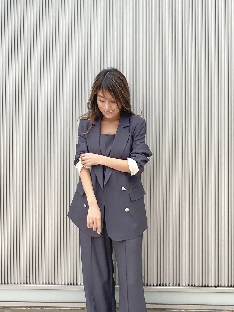 ORIGINATED IN GRACE CONTINENTAL yukimi yonee コーディネート画像