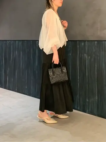 ORIGINATED IN GRACE CONTINENTAL 三浦　芙優 コーディネート画像