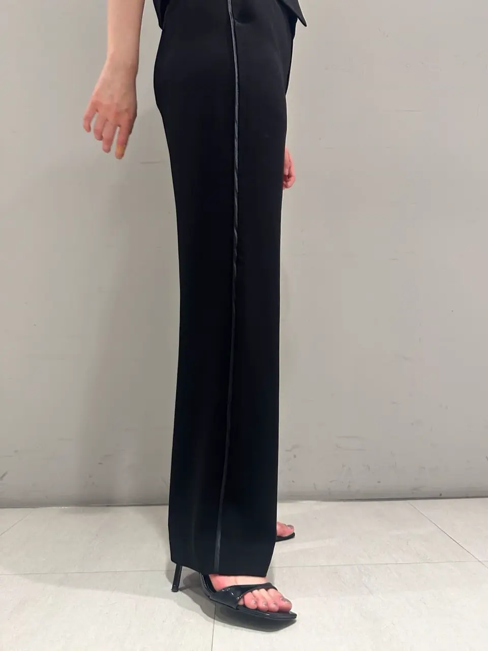 ORIGINATED IN GRACE CONTINENTAL 髙田　美衣 コーディネート画像