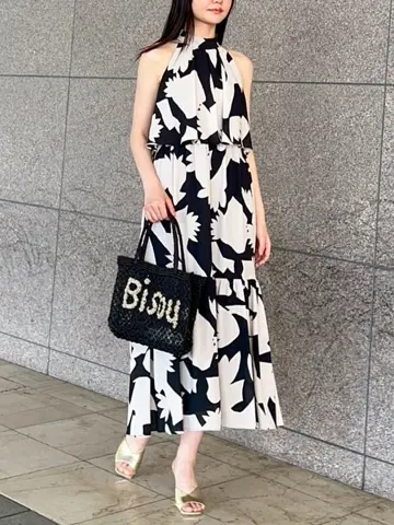 ORIGINATED IN GRACE CONTINENTAL 髙田　美衣 コーディネート画像