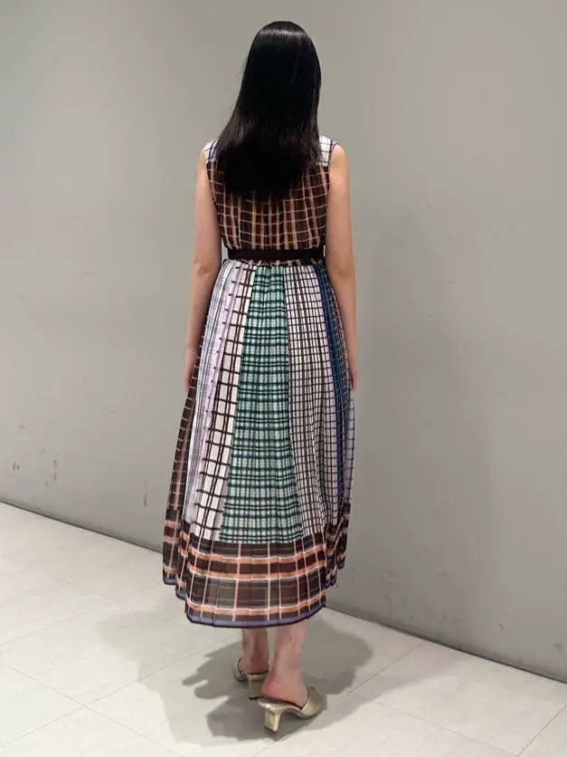 ORIGINATED IN GRACE CONTINENTAL 髙田　美衣 コーディネート画像