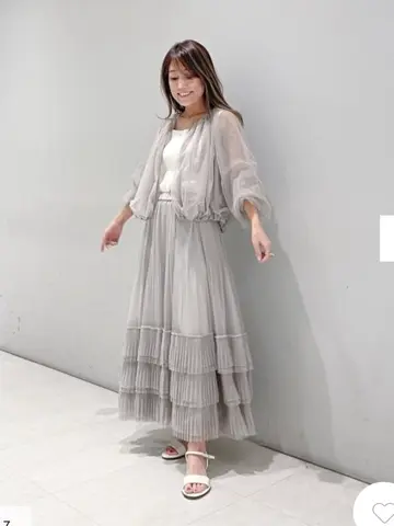 ORIGINATED IN GRACE CONTINENTAL yukimi yonee コーディネート画像