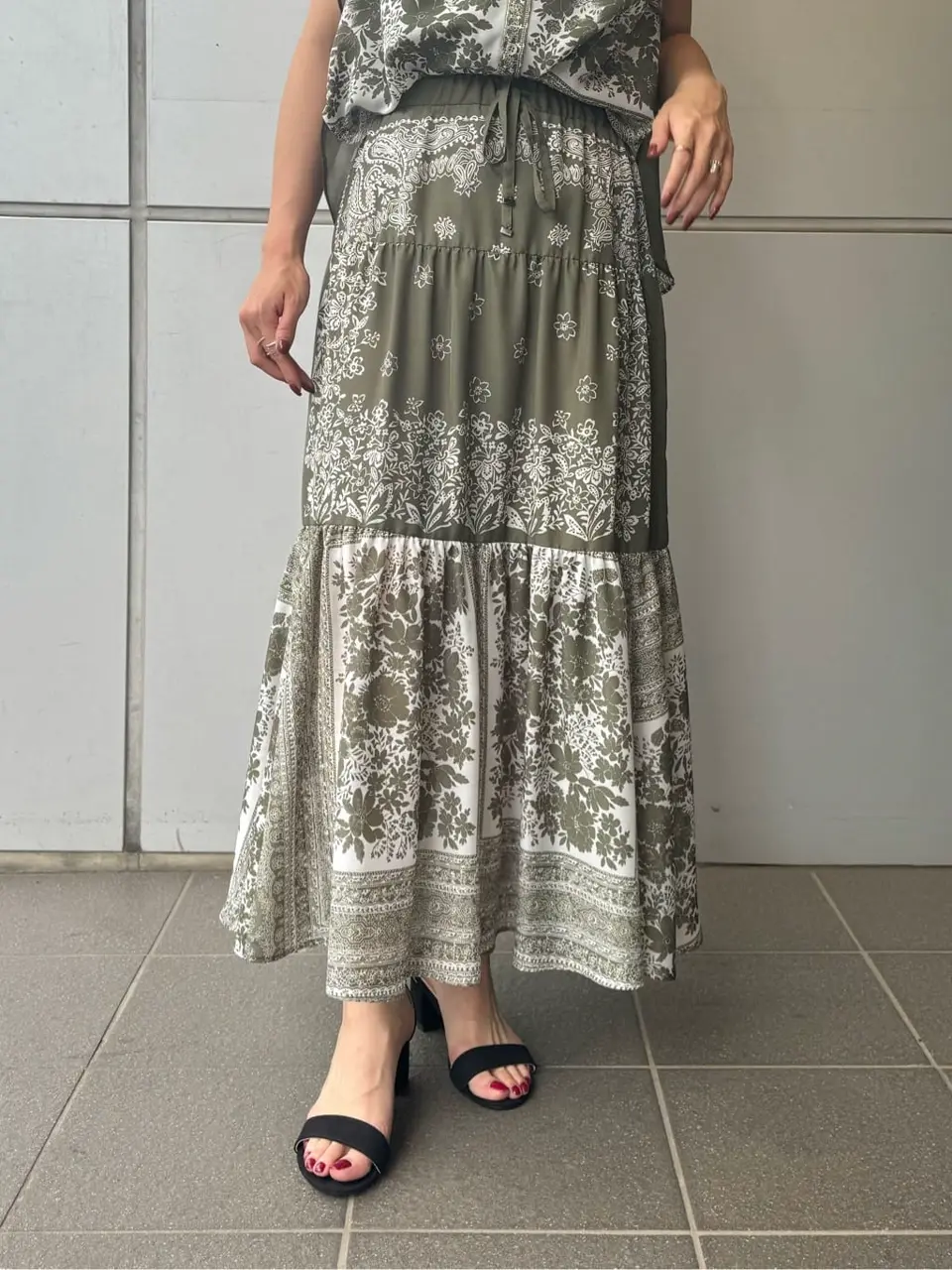 ORIGINATED IN GRACE CONTINENTAL Yuuki NOZAWA コーディネート画像