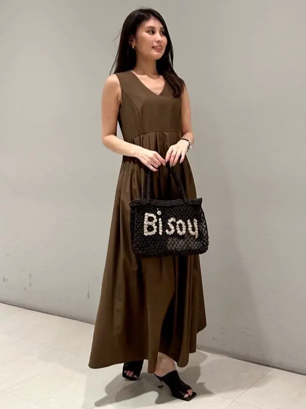 ORIGINATED IN GRACE CONTINENTAL 志田　悠 コーディネート画像