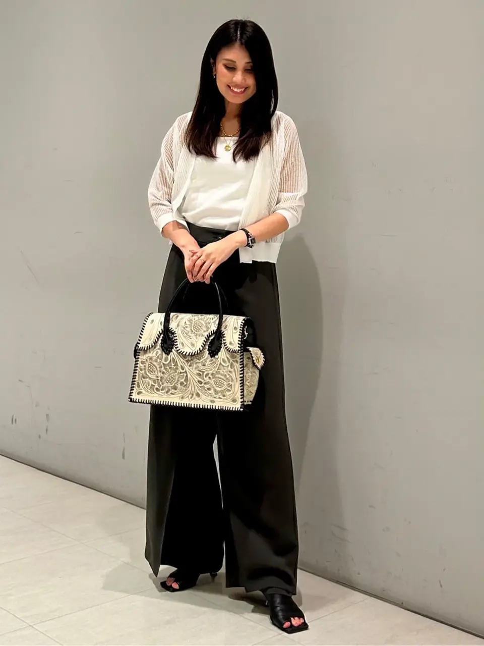 ORIGINATED IN GRACE CONTINENTAL 志田　悠 コーディネート画像