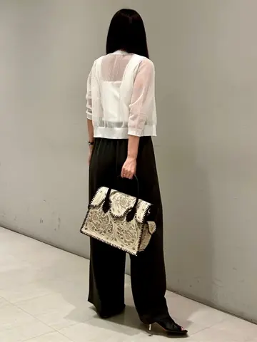 ORIGINATED IN GRACE CONTINENTAL 志田　悠 コーディネート画像