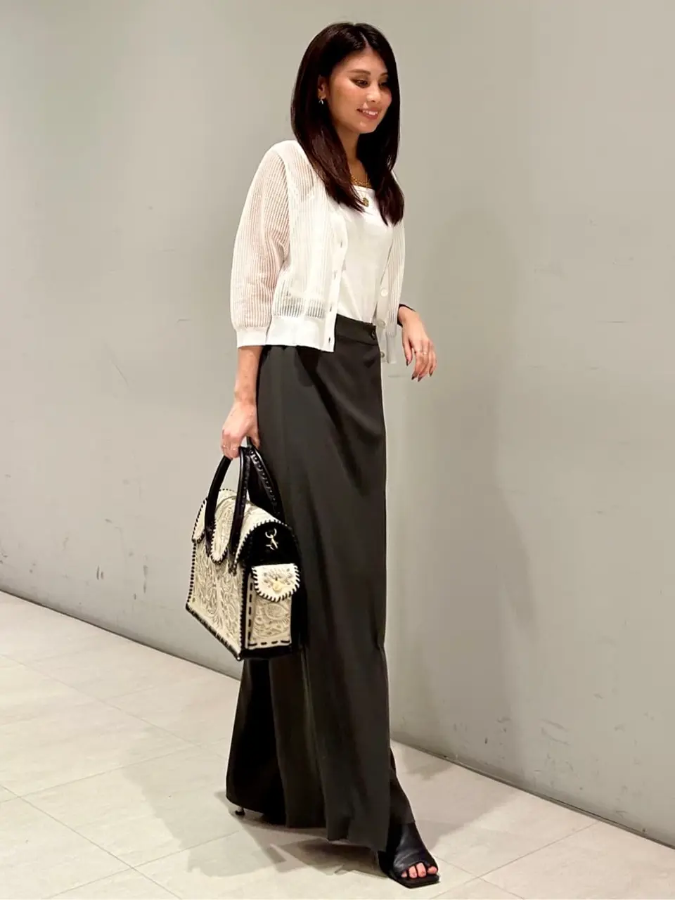 ORIGINATED IN GRACE CONTINENTAL 志田　悠 コーディネート画像