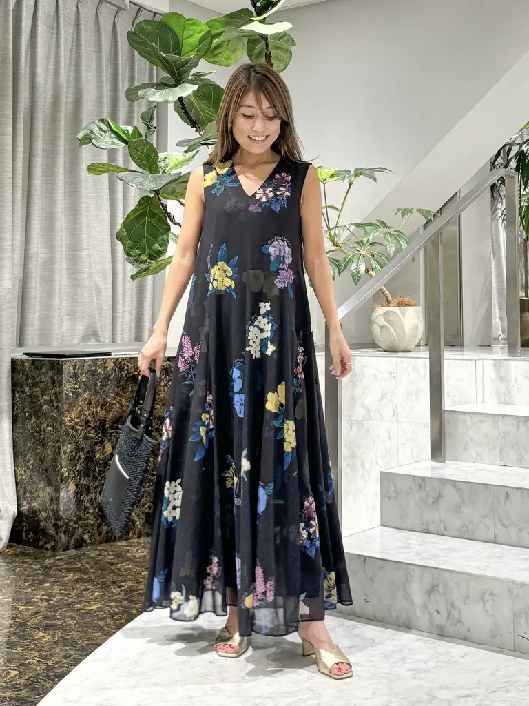 ORIGINATED IN GRACE CONTINENTAL yukimi yonee コーディネート画像