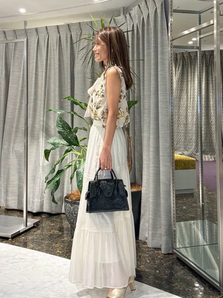 ORIGINATED IN GRACE CONTINENTAL yukimi yonee コーディネート画像