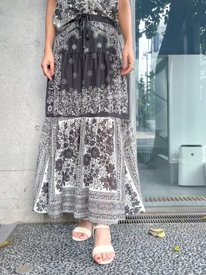 ORIGINATED IN GRACE CONTINENTAL yukimi yonee コーディネート画像