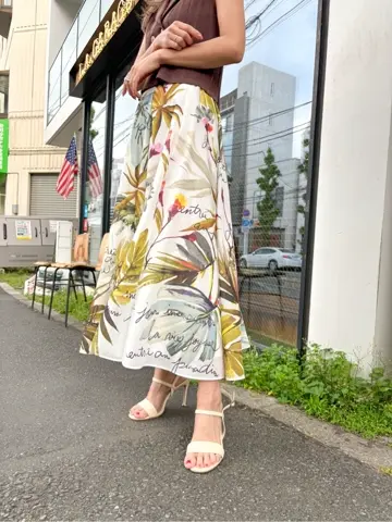 ORIGINATED IN GRACE CONTINENTAL yukimi yonee コーディネート画像