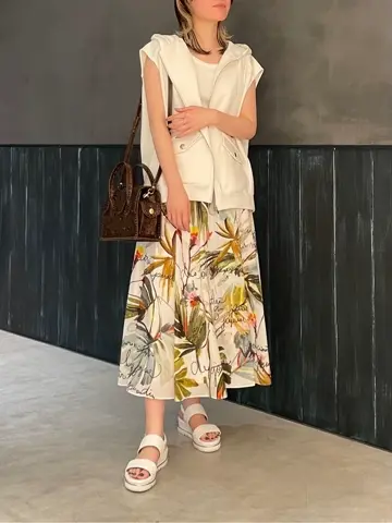 ORIGINATED IN GRACE CONTINENTAL 三浦　芙優 コーディネート画像