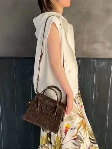 ORIGINATED IN GRACE CONTINENTAL 三浦　芙優 コーディネート画像