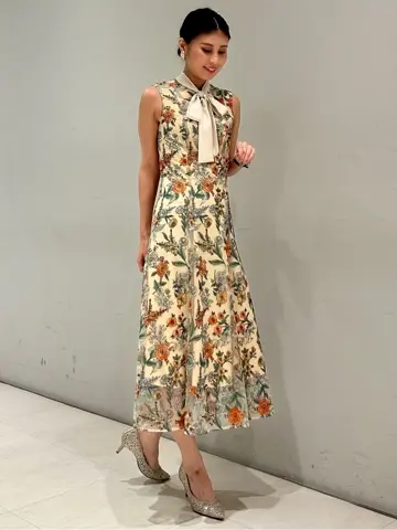 ORIGINATED IN GRACE CONTINENTAL 志田　悠 コーディネート画像