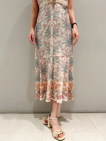 ORIGINATED IN GRACE CONTINENTAL 志田　悠 コーディネート画像