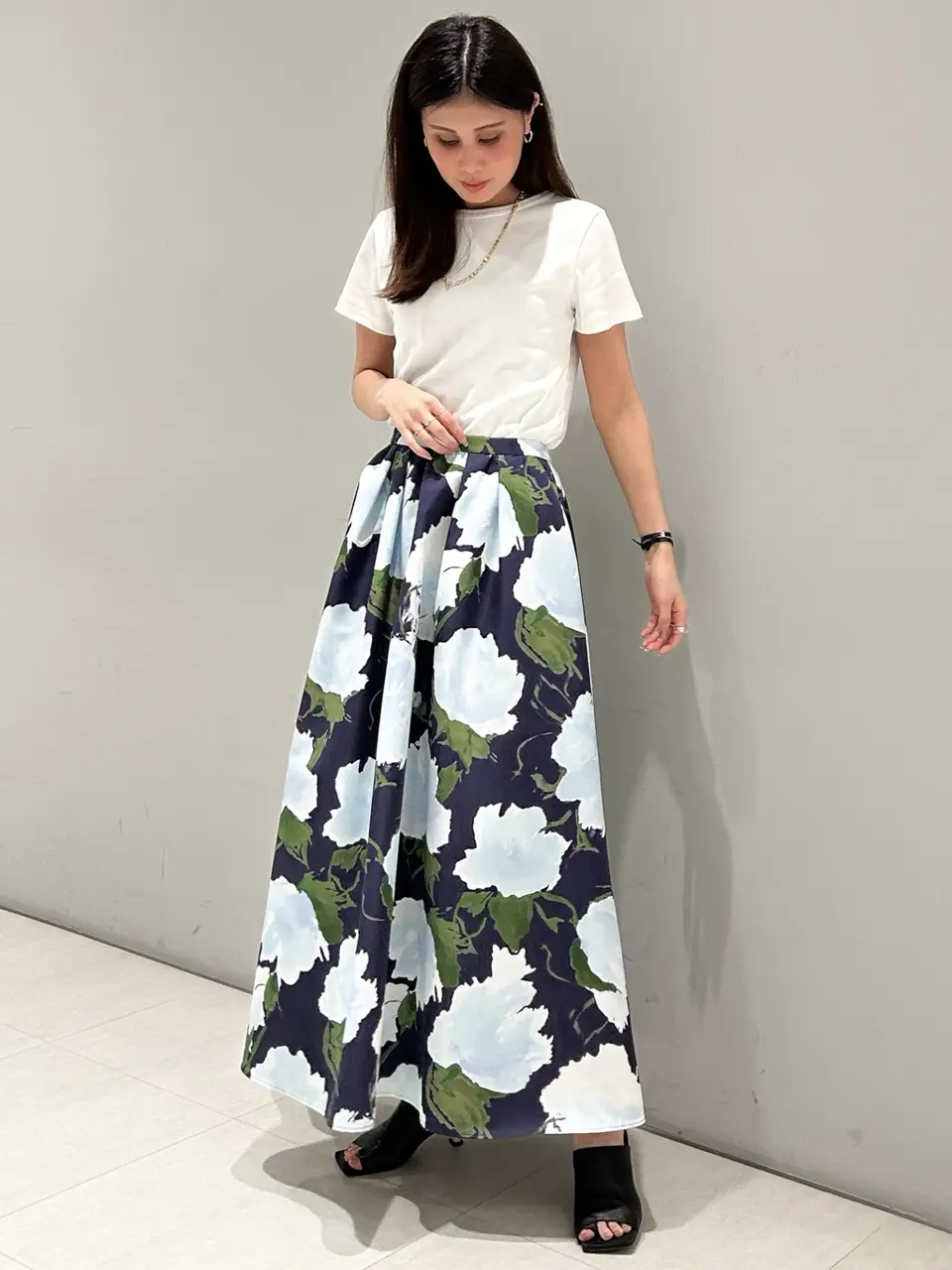 ORIGINATED IN GRACE CONTINENTAL 志田　悠 コーディネート画像