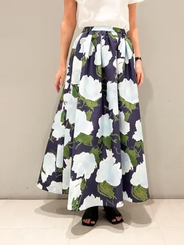 ORIGINATED IN GRACE CONTINENTAL 志田　悠 コーディネート画像